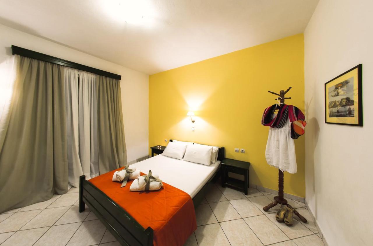 Remezzo Studios & Apartments Amoudi Buitenkant foto