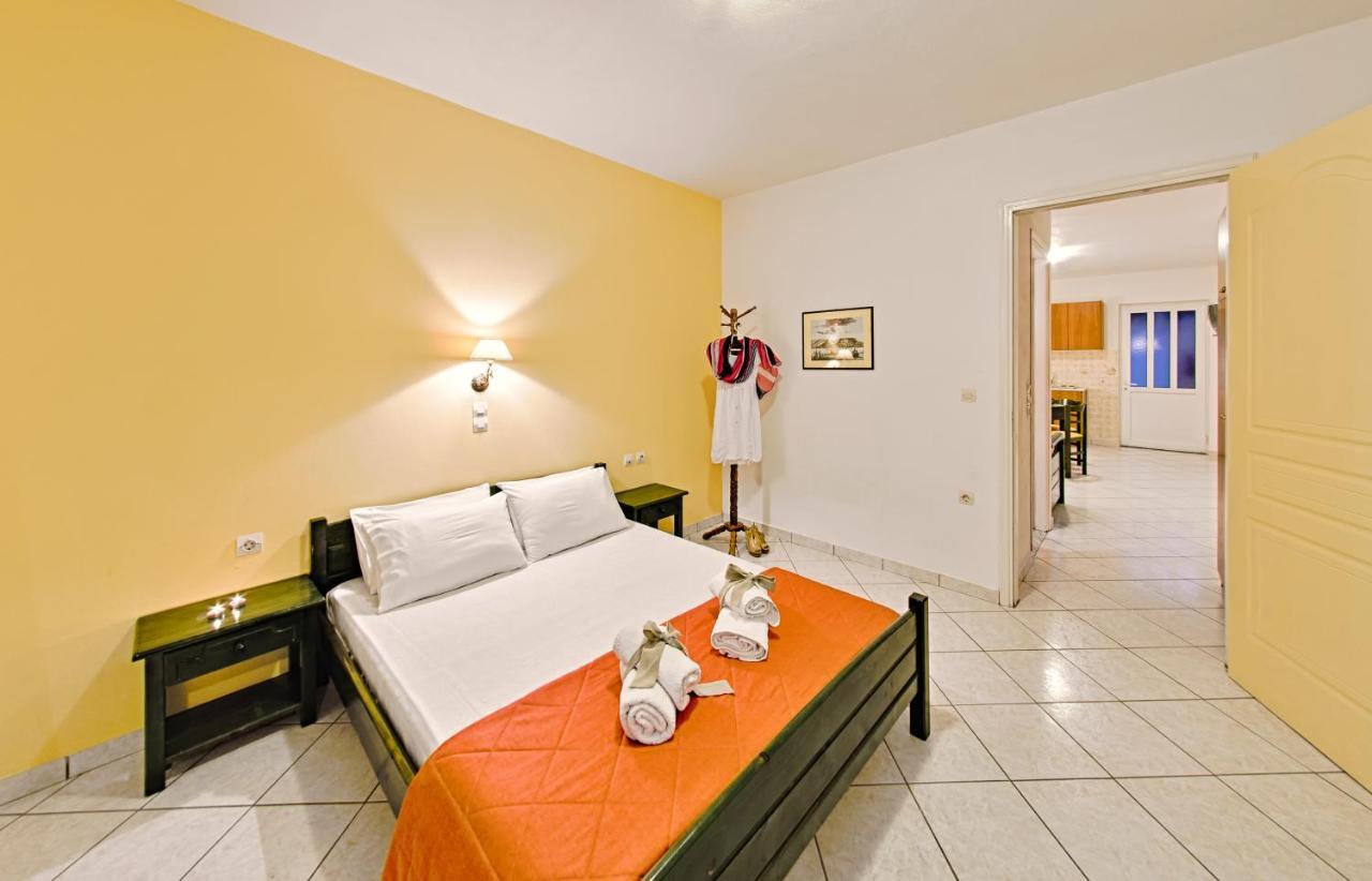 Remezzo Studios & Apartments Amoudi Buitenkant foto